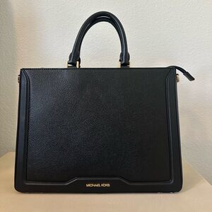 NWT Michael Kors Jessie Black Tote